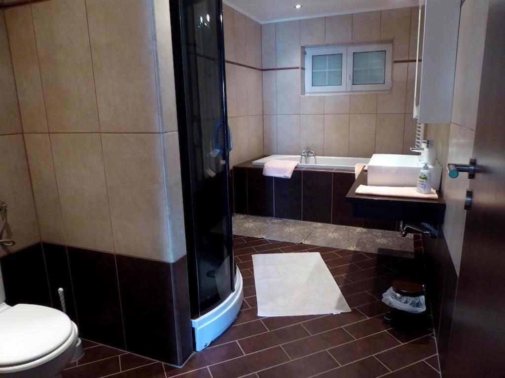 Apartment Ana Сень Экстерьер фото