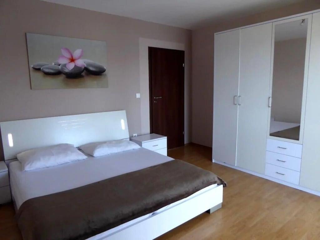 Apartment Ana Сень Экстерьер фото