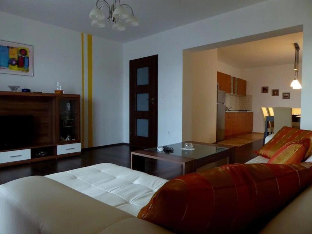 Apartment Ana Сень Экстерьер фото